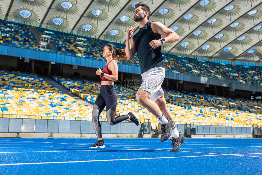 运动员与教练如何利用体育录像回放提升战术理解与比赛表现