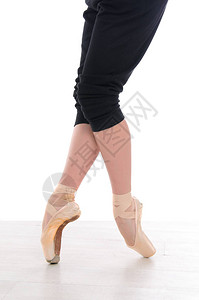 女芭蕾舞者腿尖图片