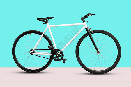 在白色背景上隔离的固定齿轮自行车背景图片