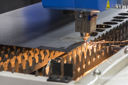 光纤激光切割机用花光切割金属板图片