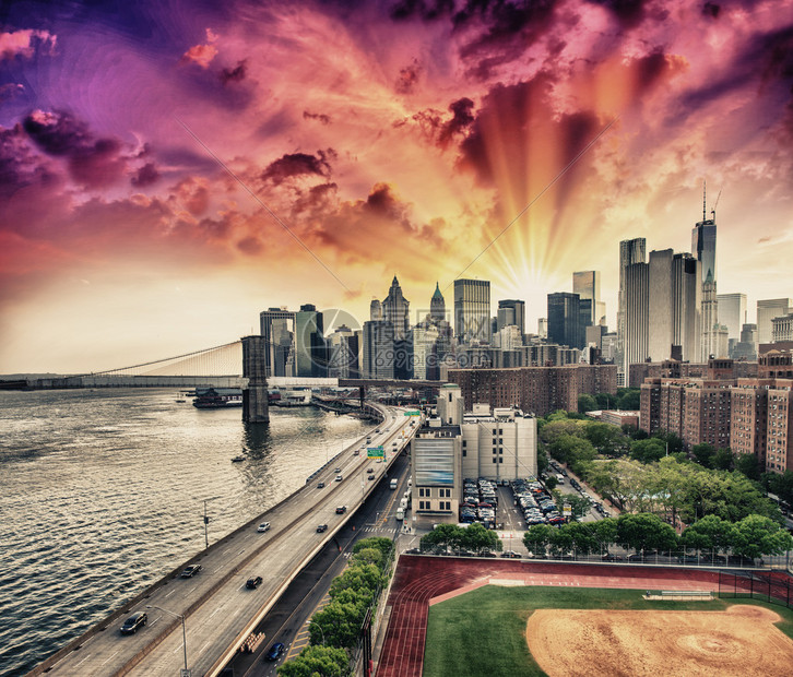 纽约主场迎战费城恩比德哈登率队出击谁能笑到最后