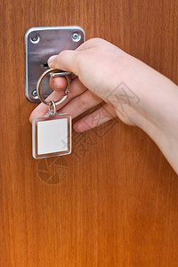 用空白钥匙链关闭钥匙打开家门图片