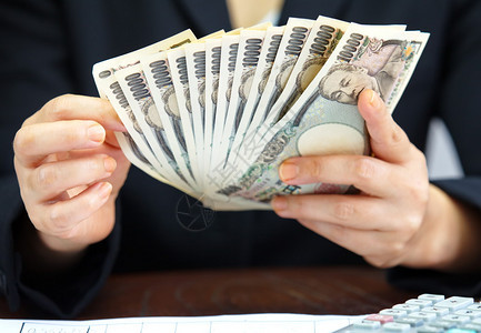 手数钱日本纸币日元图片