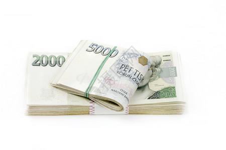捷克纸币面值两和五千克朗在白色背景上300000Kc约为12450美元USD或11100欧元图片