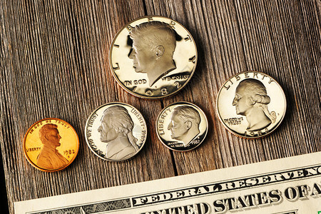 新的非流通的美国货币图片