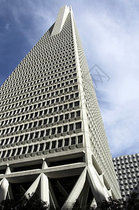 旧金山融区的办公大楼图片