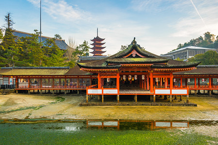 日本宫岛的严岛神社背景图片