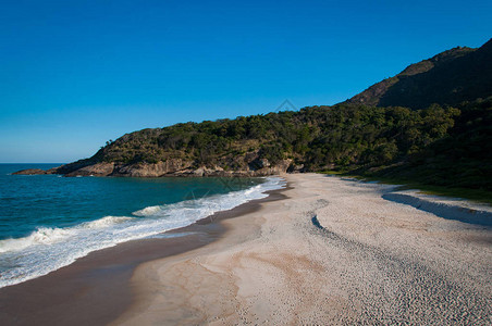 巴西里约热内卢附近空热带空沙滩NealRiodeCi背景图片