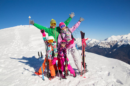 在滑雪度假胜地的高图片