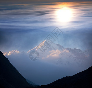 山峰图片