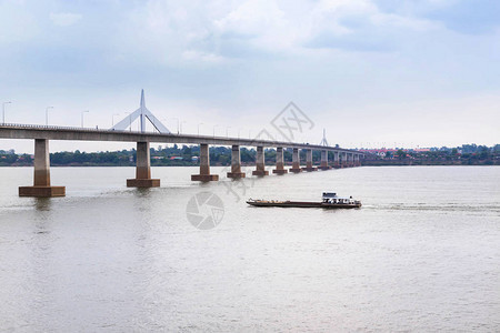 第二架泰河友谊桥横跨泰国穆克达汉的Me图片