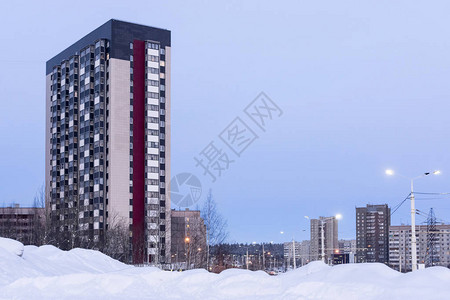 冬天的高层住宅城市房屋图片