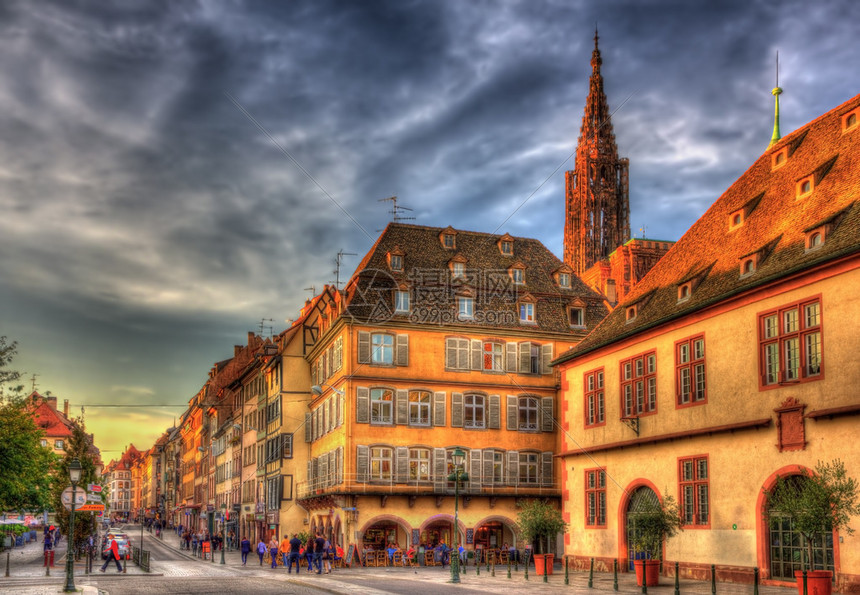 斯特拉斯堡能否击退梅斯精彩对决直播全程跟进不容错过