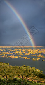 提喀卡湖日落秘鲁和南美洲玻图片