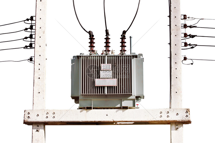 电力混凝土杆上的电力变压器图片
