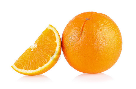 白色背景上甜熟的橙子图片