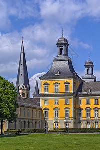 波恩大学的主要建筑是德国前王储宫殿图片