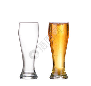 啤酒杯在白色背景上隔离的满空的高清图片