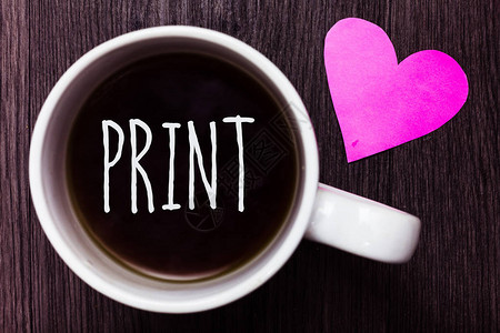 手写文本打印概念意义用墨水或墨粉用机器在纸上制作字母数字符号杯子咖啡可爱的想法爱哈特浪漫图片