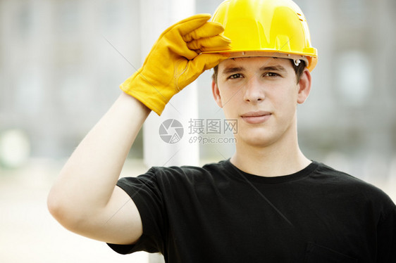 建筑工地的青年工人有选图片