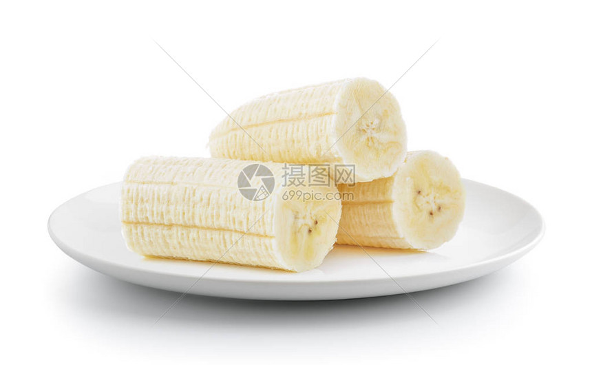 将香蕉切片放在一块板中在白色高清图片下载-正版图片503640853-摄图网