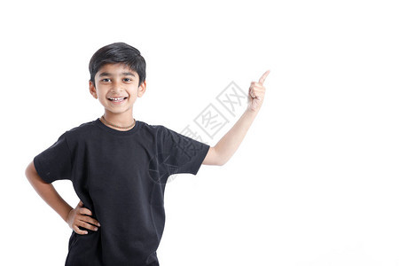 印度孩子用手表现出很好的手势图片