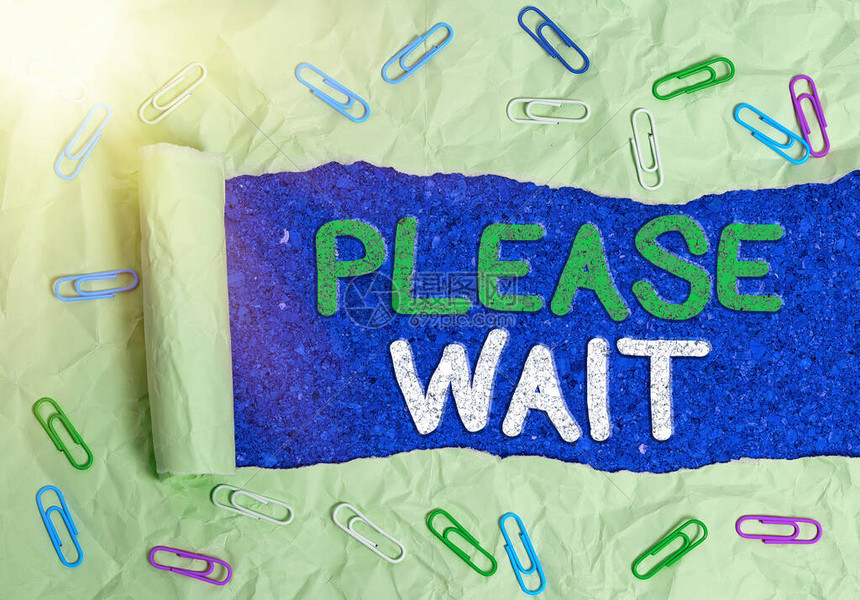 手写文字本请稍候概念照片可以让任何已执行的动立高清图片下载-正版图片503691566-摄图网
