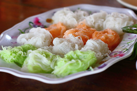 泰国米粉五颜六色或米粉thaifood图片