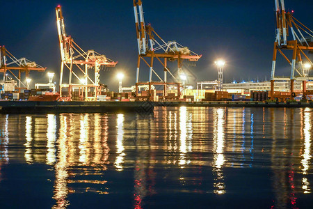 Daikokufuto的港口夜景图片