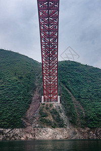 达宁河上的龙门峡谷图片