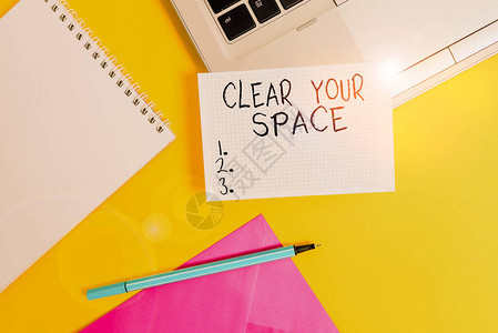 概念手写显示清除您的空间概念含义清洁办公室工作室区域使其为空刷新重组笔记本电脑标记方片螺旋笔图片
