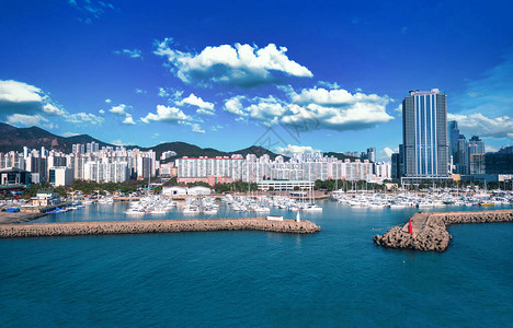 南韩釜山日间有游艇码头的海云达一号公园玛丽娜和光图片