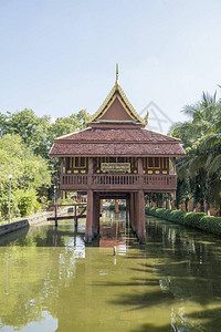 泰国北部甘烹碧府甘烹碧镇的屈阳寺和皇家寺院图片