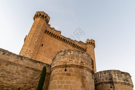 西班牙拉里奥哈萨扎拉萨加扎拉中世纪城图片