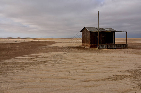 纳米布沙漠的克菲迪奥湾旧派出所在图片