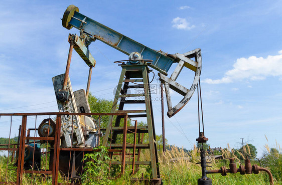 乌克兰Boryslav工业油泵插头和原油泵在乌克兰Bory图片
