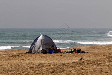 以色列北部地中海沿岸的旅游帐篷背景图片