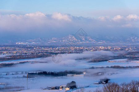 北海道冬天的霜烟图片