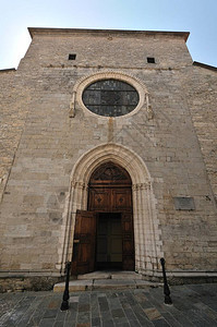 阿格诺内伊塞尔尼亚莫利塞圣弗朗西斯科教堂它被认为是一座纪念碑图片