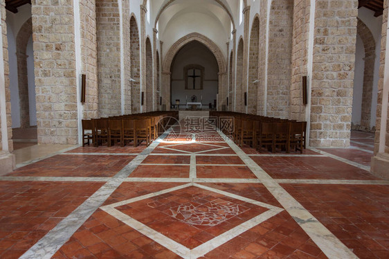 莫利塞SVincenzoalVolturno的本笃会修道院历史悠久的本笃会修道院位于伊塞尔尼亚省境内图片