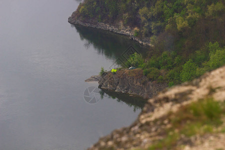 峡湾和山脉的壮丽景色艾于兰峡湾景观图片