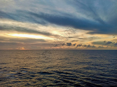 中华南海的日落一片阴图片