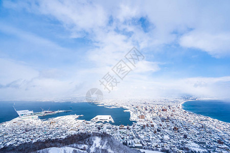 从函馆山欣赏美丽的风景和城市景观图片