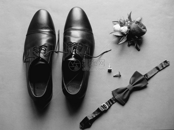 男子的结婚饰品鞋子袖扣领结图片