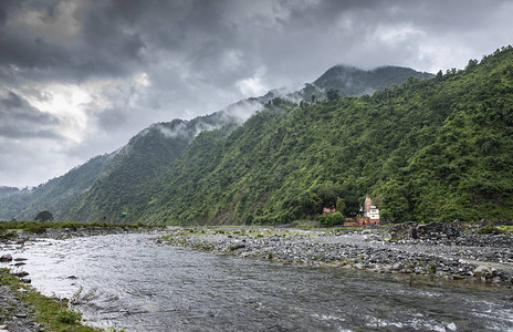 印度北部Haidakhan山谷的Ba图片