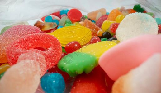收集彩色糖果美食不健康饮食的宏观极图片