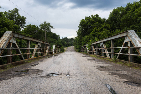 美国密苏里州旧钢桥66Wih的一段路是图片