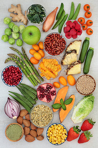 碱保健食品精选蔬菜水果香草香料全麦谷物豆类小麦草粉坚果和种子富含欧米茄3抗氧化剂花青素图片