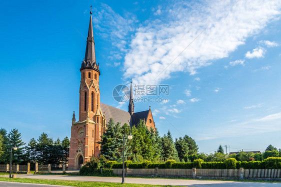 波兰塞科瓦村圣约瑟夫教堂的展望波兰S图片