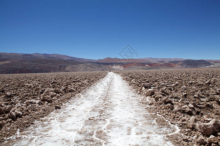 在阿根廷普纳阿塔卡马的安托法拉盐沼平坦的盐田图片